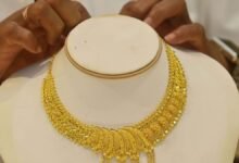 Gold Price Today: मार्केट में आग उगल रहा सोना! यहाँ देखें कैरेट के हिसाब से आज का भाव